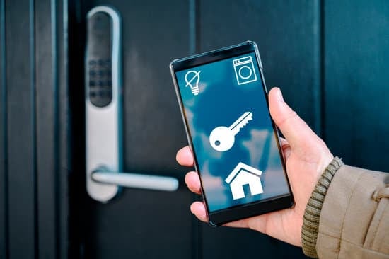 Automatizzare luci, riscaldamento e sicurezza in casa: cosa si può rendere domotico